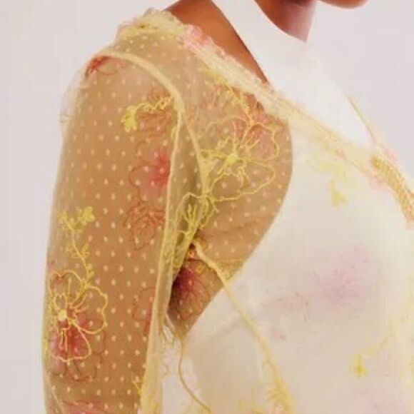 NWOT Free People Postcard from Paris Long Sleeve Lace Yellow Sheer M Embroidered - Picture 4 of 16